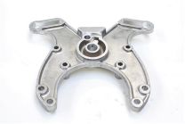 Front mounting bracket for timing gear