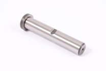 Front wishbone to upright pin